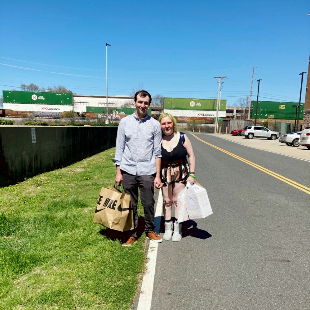 Meet your Posher, Luna